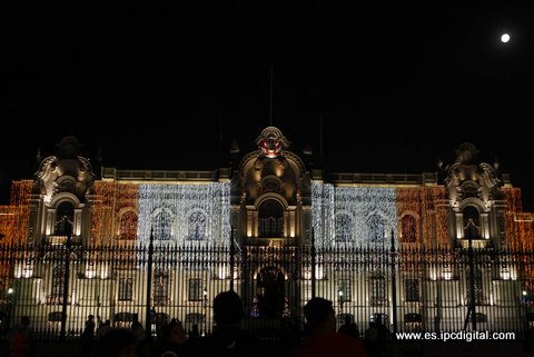 Iluminación del Palacio de Gobierno