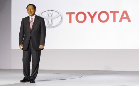 Presidente de Toyota Akio Toyoda en una feria de automóviles de EEUU. El 10 de enero del 2011. (Foto/Reuters)