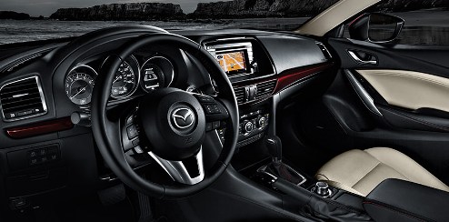 Interior del Mazda 6 (foto sitio web oficial)