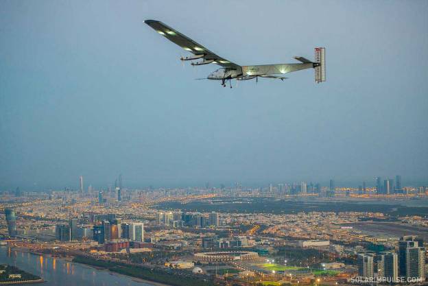 Avión impulsado por energía solar (foto solarimpulse.com)
