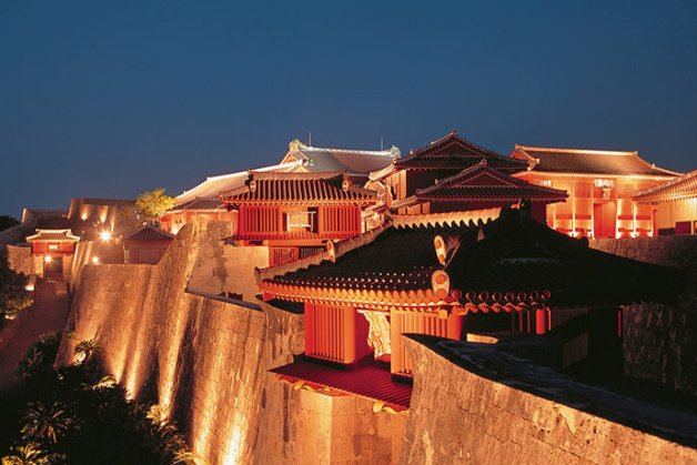 Castillo de Shujiro, Okinawa (foto Organización Nacional de Turismo de Japón)