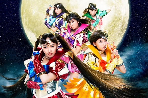 Momoiro Clover Z (foto sitio web oficial)